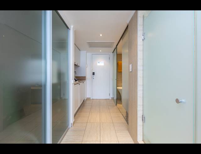 0.5 BEDROOM APARTMENT TO LET IN CAPE TOWN CITY CENTRE